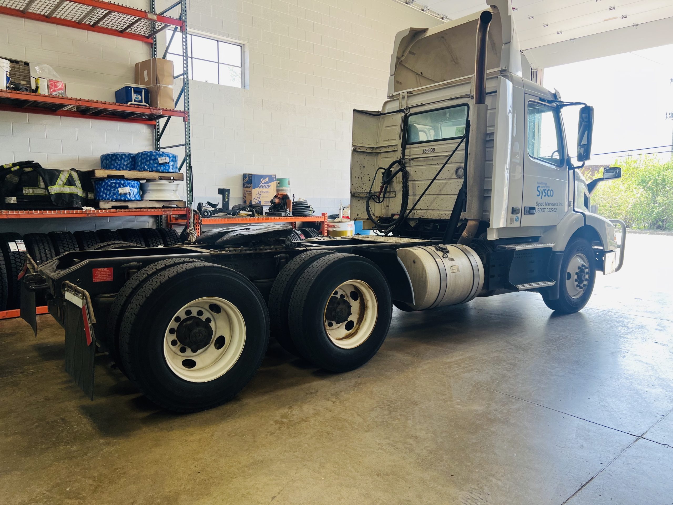 truck and trailer repair shop