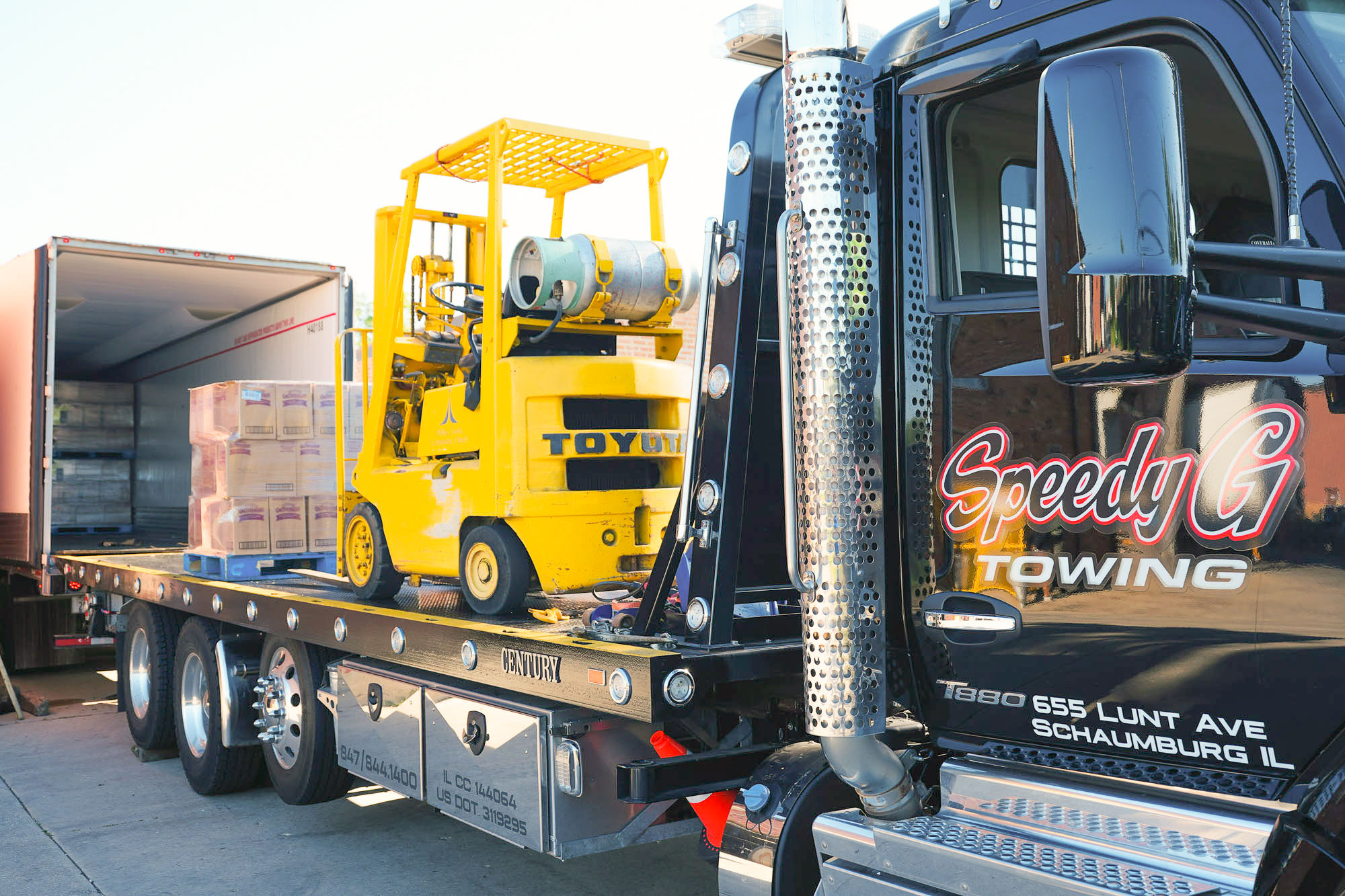 Speedy G cargo load shifts and transfers