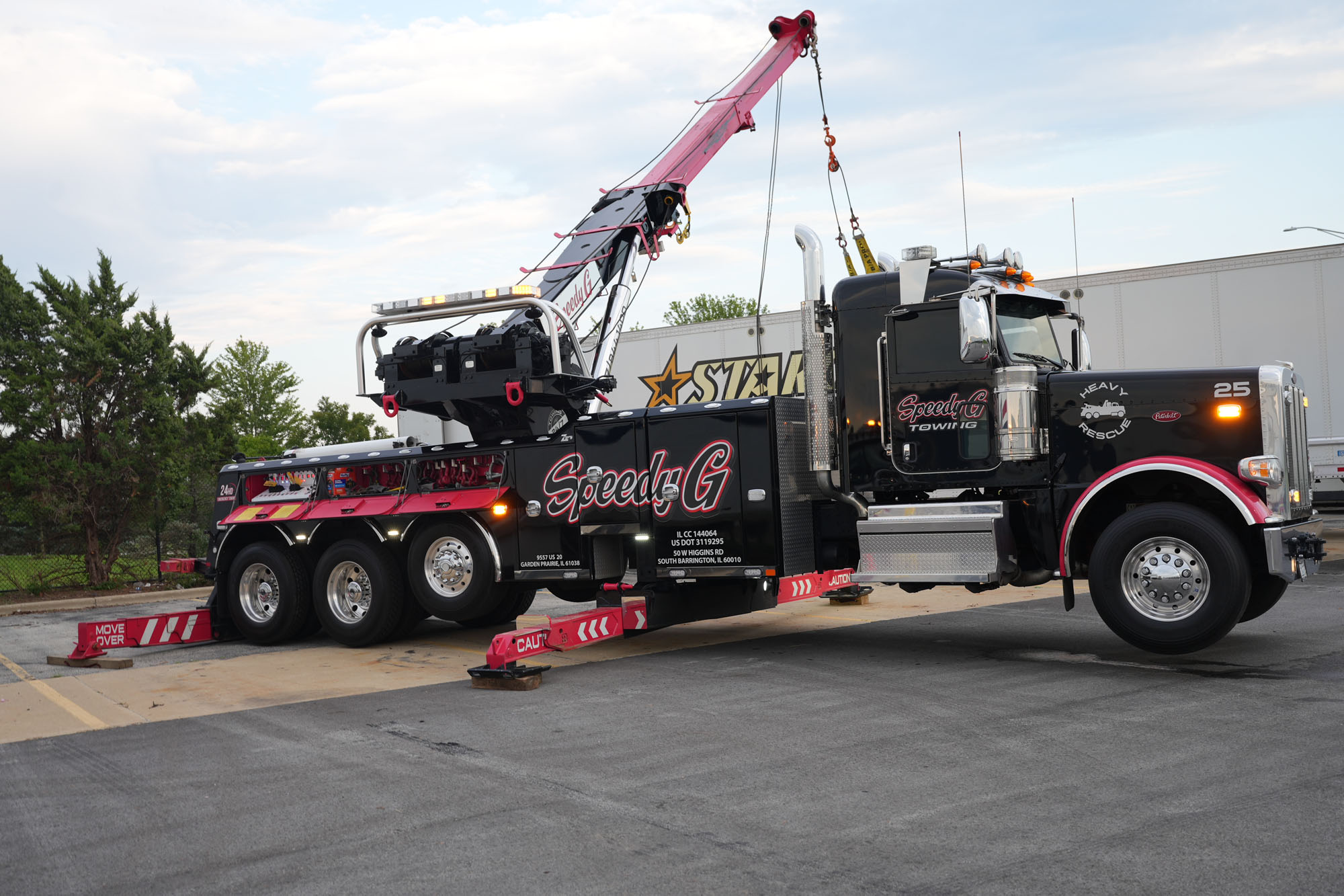 Speedy G heavy duty rotator truck