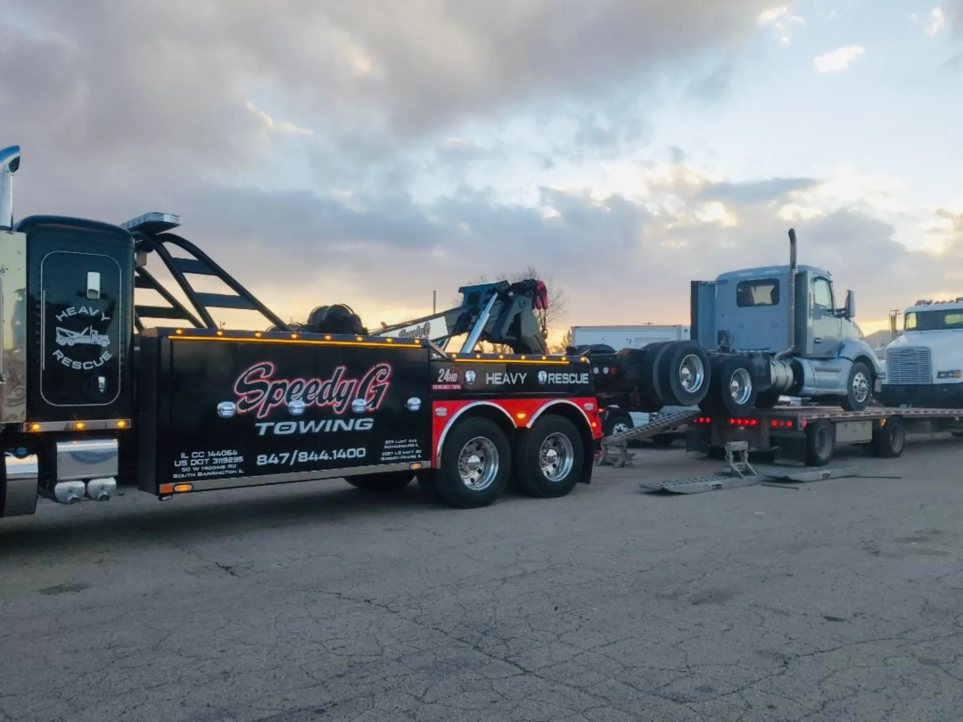 heavy-duty-semi-truck-recovery-and-transport-service