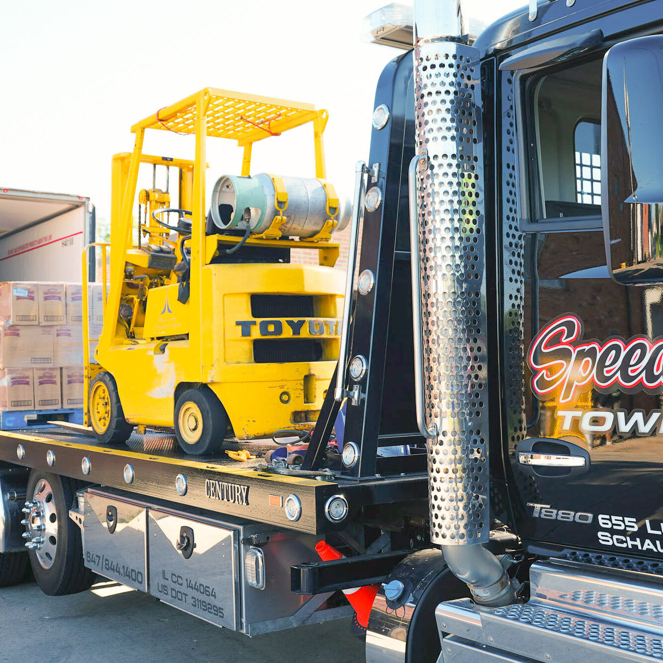 Speedy G cargo load shifts and transfers